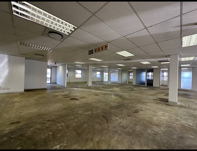 762M² OFFICE TO LET IN WOODMEAD